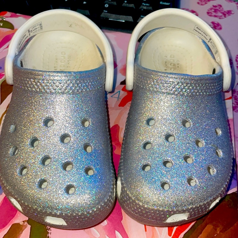 Crocs size 8